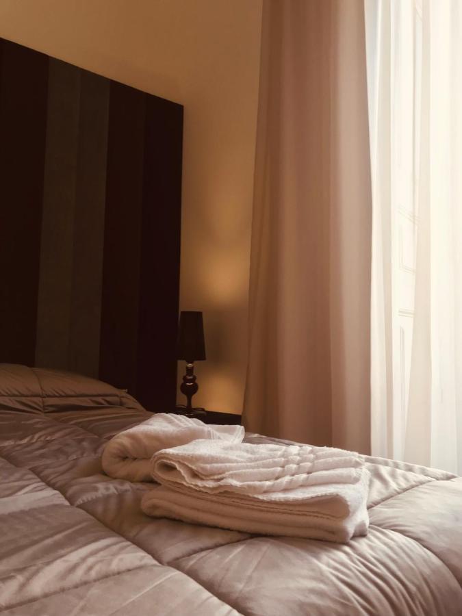 Motta Palace Apartments & Rooms Motta SantʼAnastasia Kültér fotó