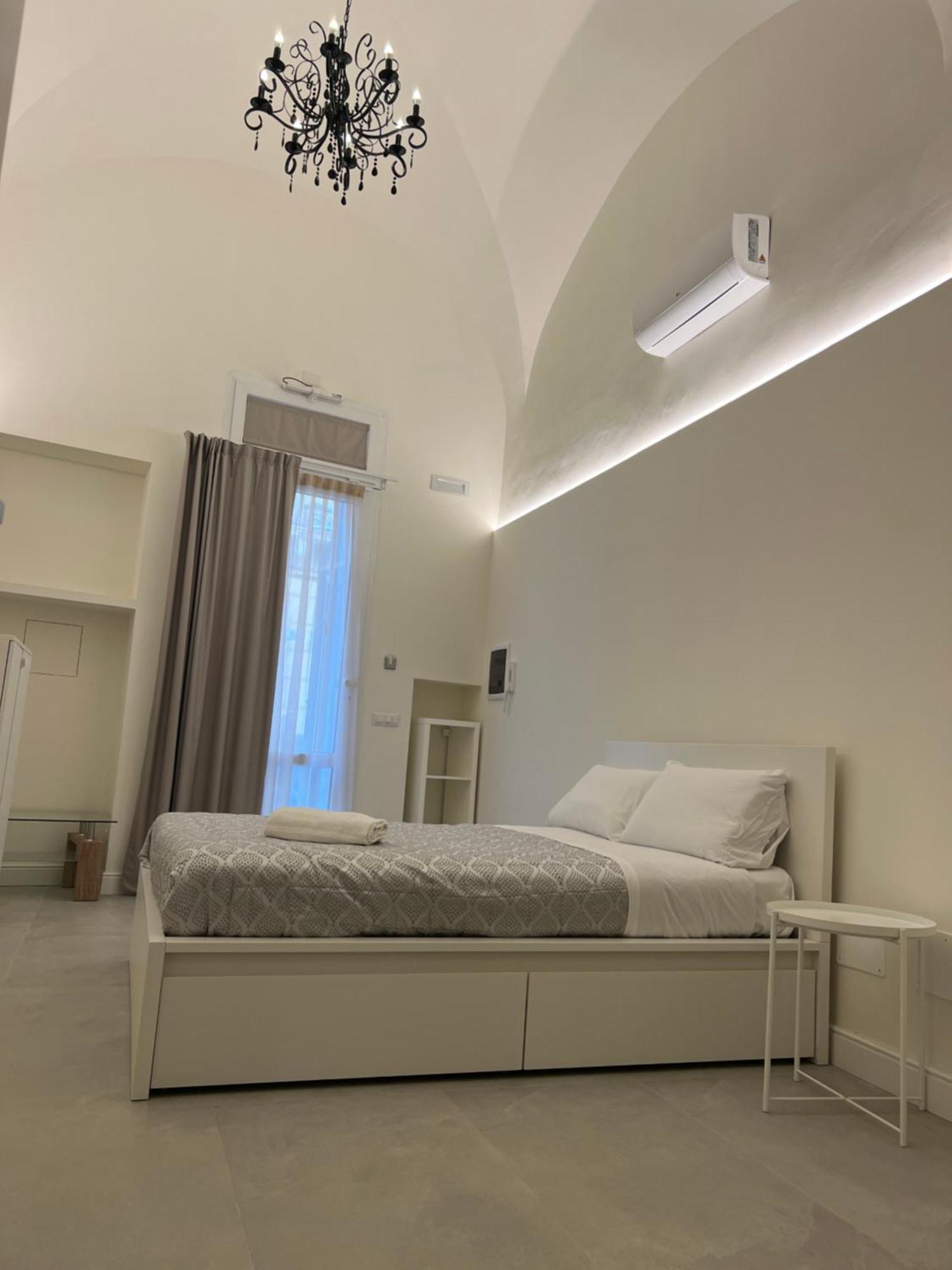 Motta Palace Apartments & Rooms Motta SantʼAnastasia Kültér fotó